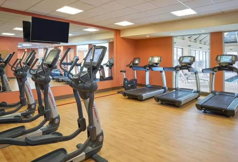 فندق Sheraton Detroit Novi