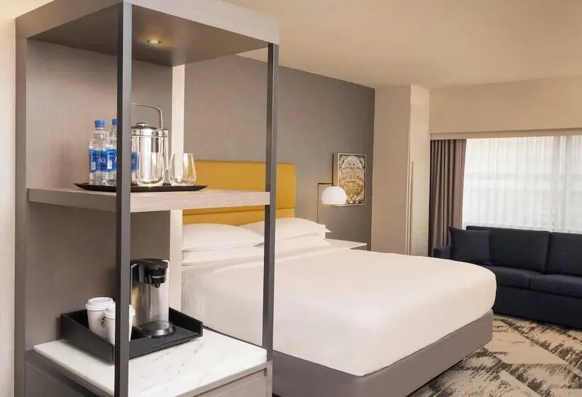 ホテル Sheraton Detroit Novi