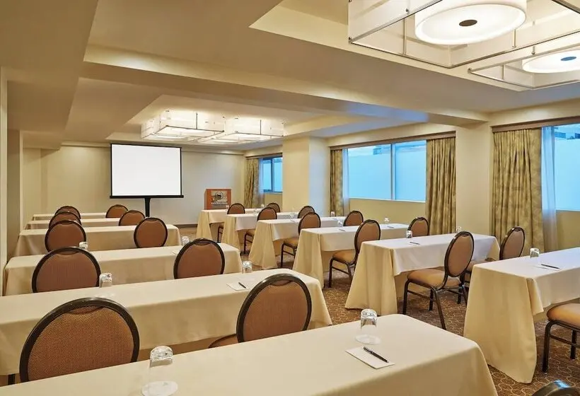 ホテル Sheraton Detroit Novi