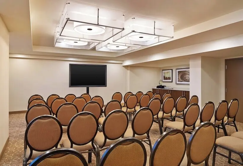 ホテル Sheraton Detroit Novi