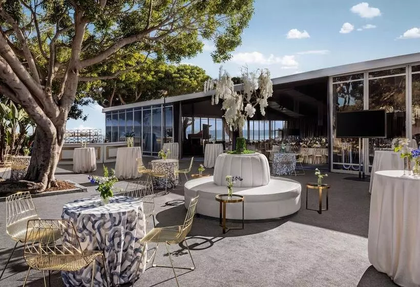 Отель Sheraton San Diego Resort