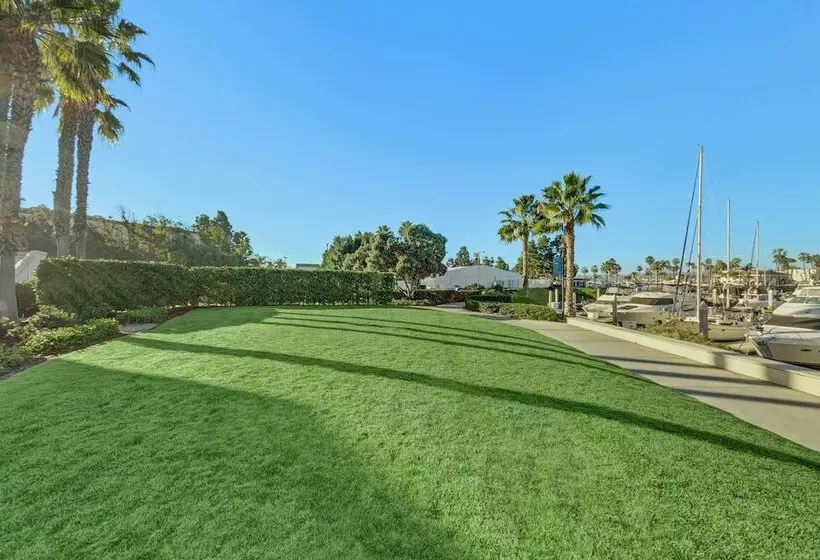 Отель Sheraton San Diego Resort