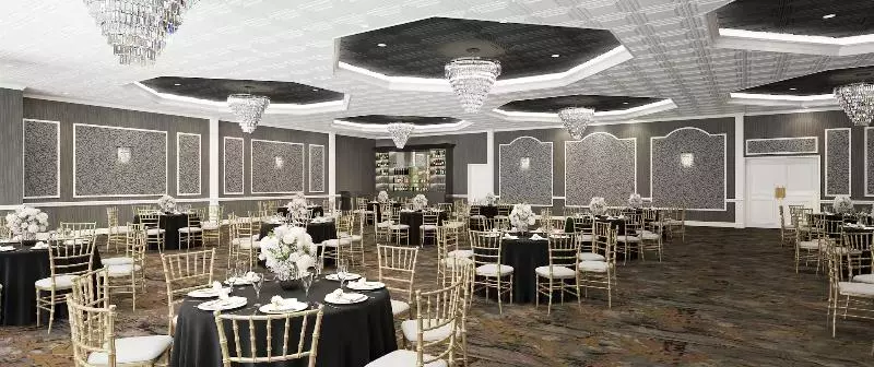 هتل Doubletree By Hilton Poughkeepsie