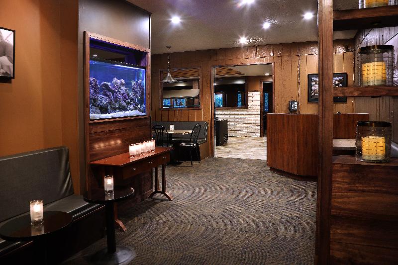 Outrigger Beach Resort