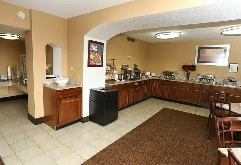 فندق Quality Inn & Suites Denver Stapleton