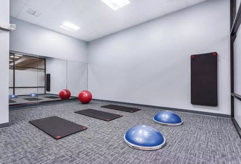 ホテル Crowne Plaza Milwaukee South, An Ihg