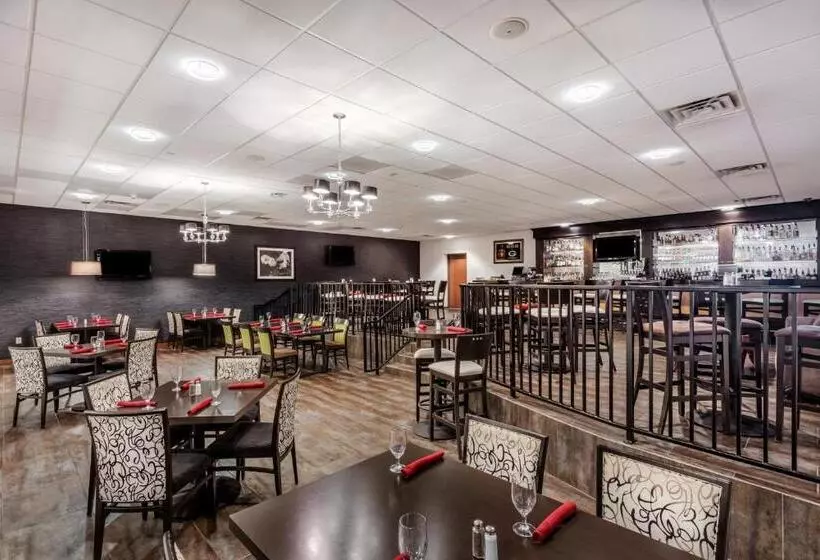 ホテル Crowne Plaza Milwaukee South, An Ihg