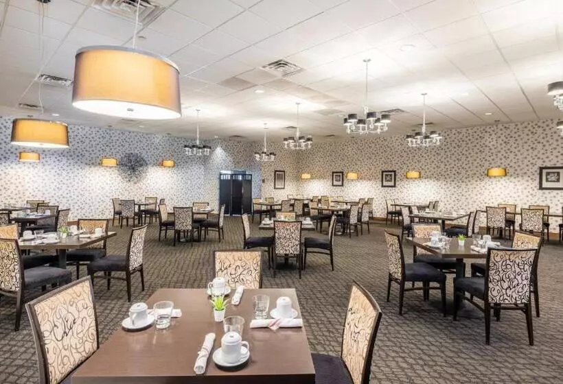 ホテル Crowne Plaza Milwaukee South, An Ihg