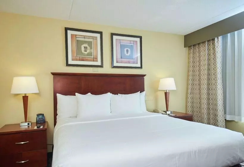 בית מלון כפרי Doubletree By Hilton Princeton