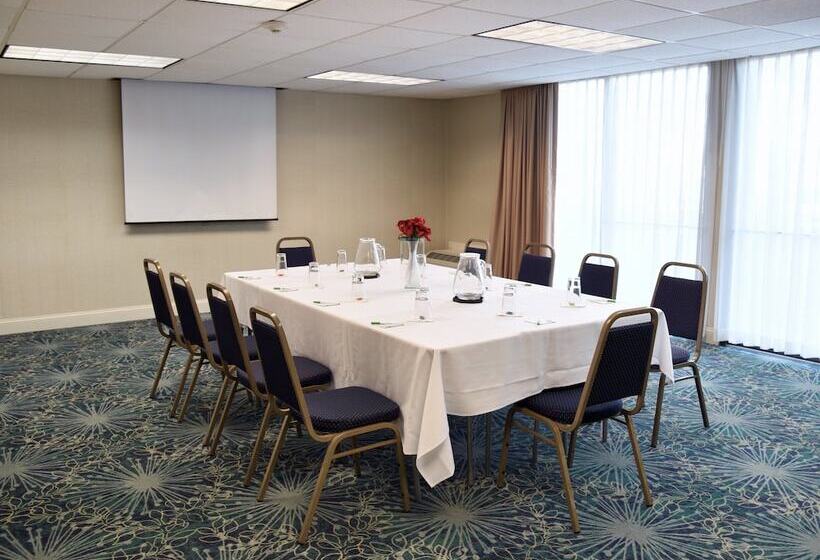 هتل Holiday Inn Akron West, An Ihg