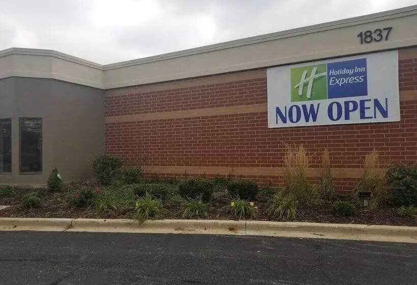 Hotelli Holiday Inn Express Naperville, An Ihg