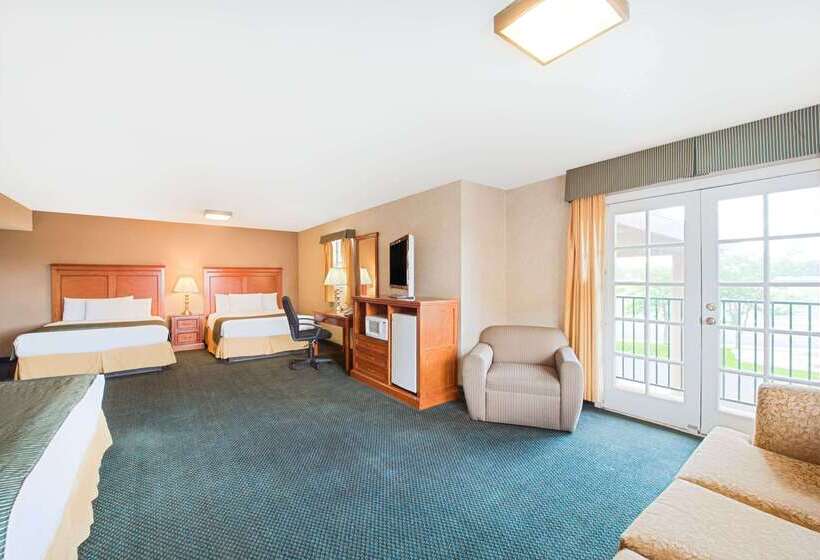فندق Ramada By Wyndham Flagstaff East