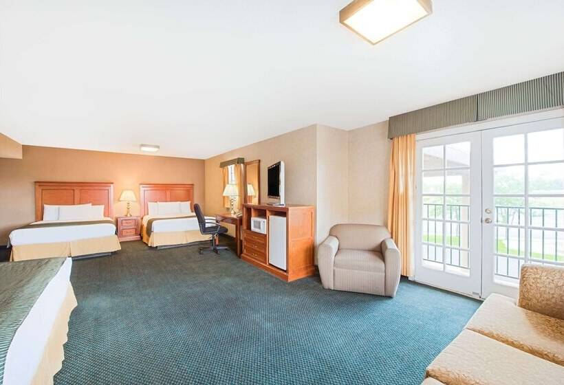 فندق Ramada By Wyndham Flagstaff East