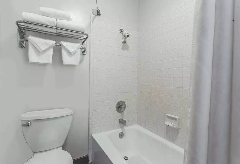 فندق Ramada By Wyndham Mountain View