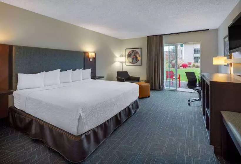Szálloda Ramada By Wyndham Spokane Airport