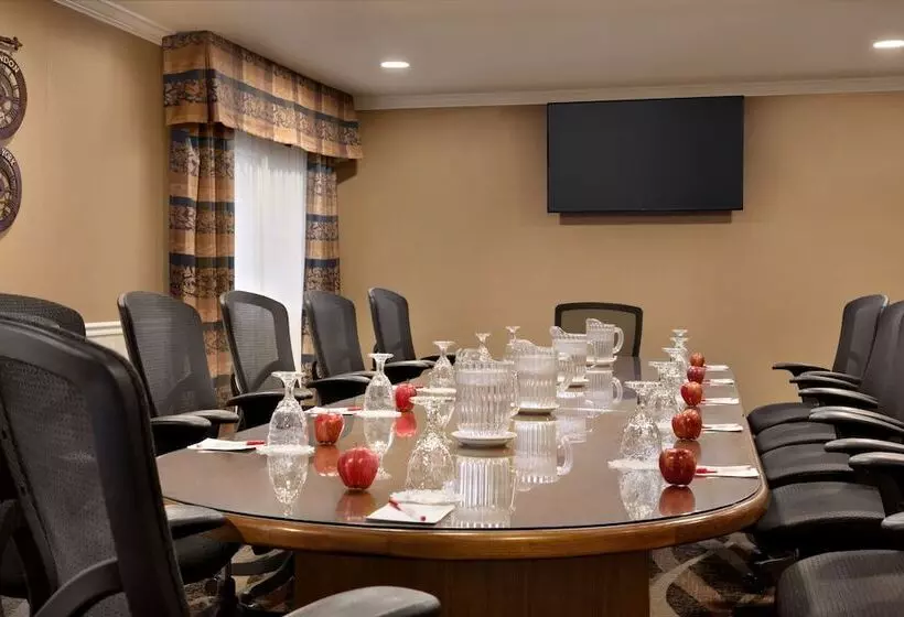 Szálloda Ramada By Wyndham Spokane Airport