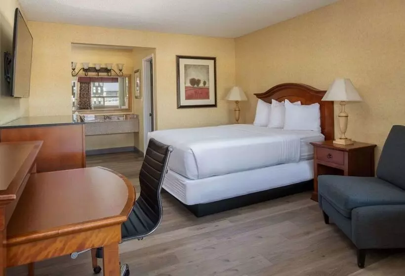 Red Lion Hotel Port Angeles Harbor