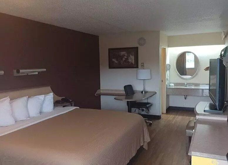 فندق Red Oak Inn Detroit   Southfield