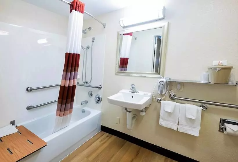 酒店 Red Roof Inn St Clairsville  Wheeling West