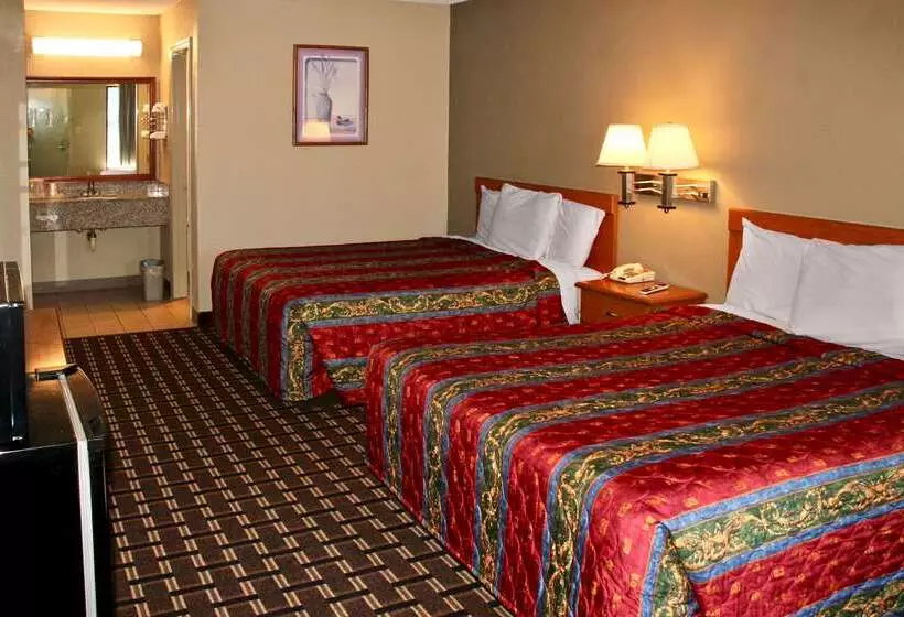 Отель Rodeway Inn University Area