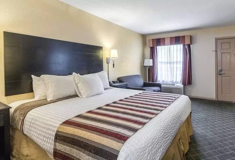 Motel 9 University Downtown