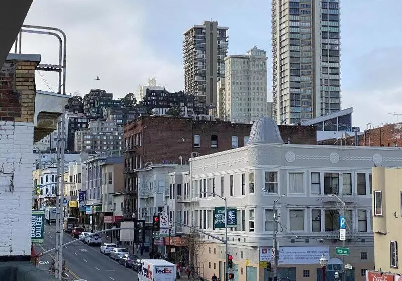 호텔 Royal Pacific Motor Inn