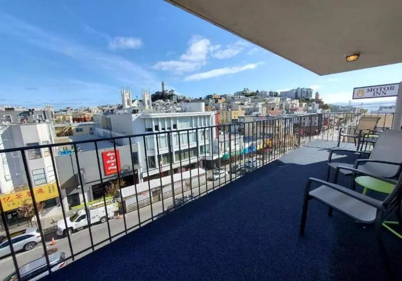 호텔 Royal Pacific Motor Inn