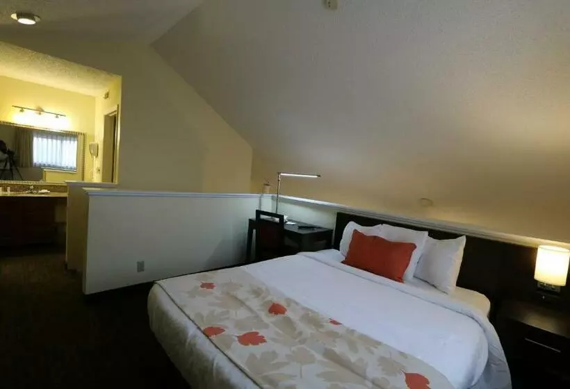 住所  Fairbridge Inn & Suites  Akron Copley Township  West