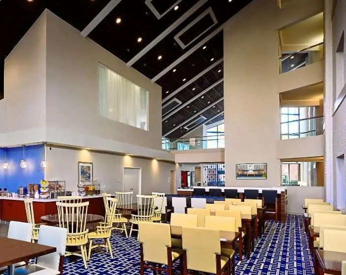 レジデンス Sonesta Simply Suites Memphis East Poplar Pike