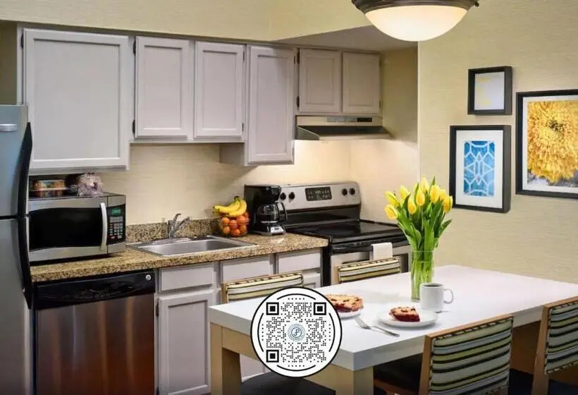 レジデンス Sonesta Simply Suites Memphis East Poplar Pike
