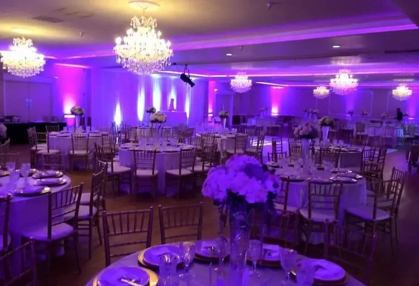 Курорт Saddleback Los Angeles Norwalk