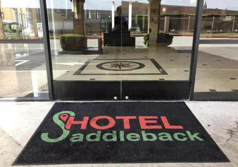 Курорт Saddleback Los Angeles Norwalk