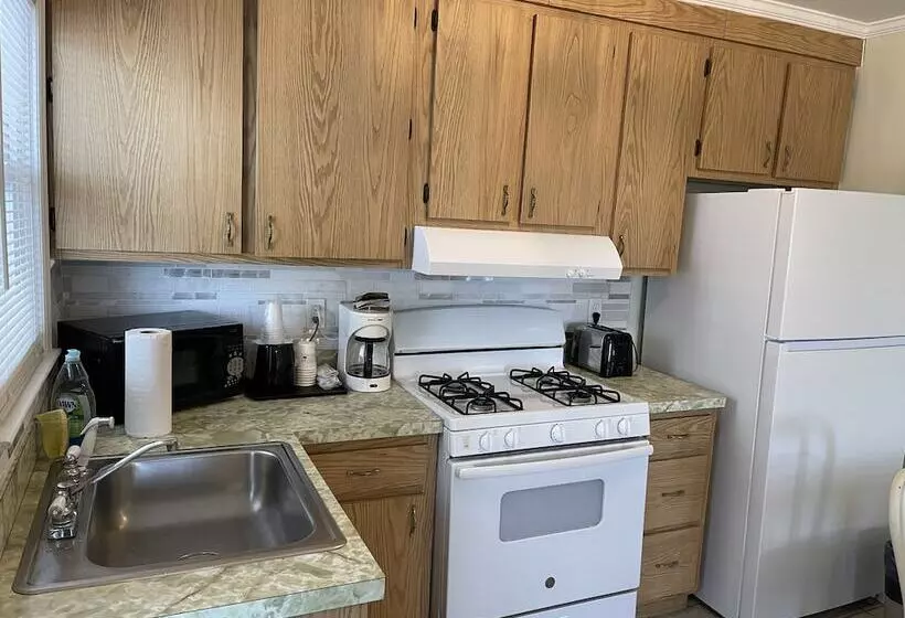 Rio Motel And Suites