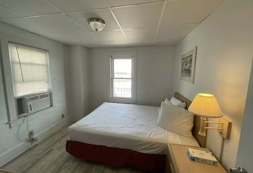 Rio Motel And Suites