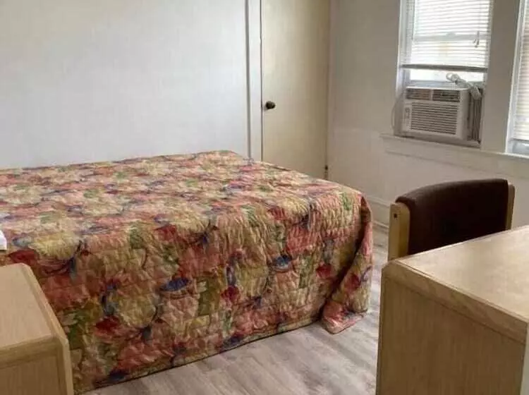 Rio Motel And Suites