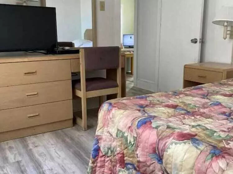 Rio Motel And Suites