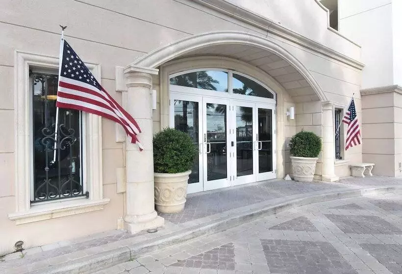 The Sea Lord Hotel & Suites