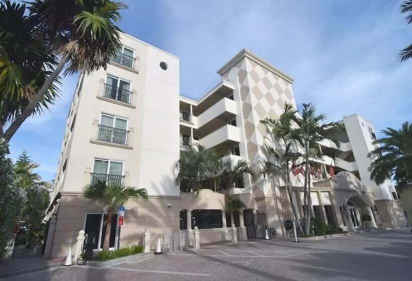 The Sea Lord Hotel & Suites