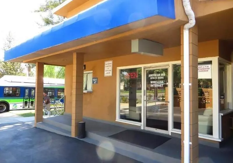 호텔 American Inn Ontario