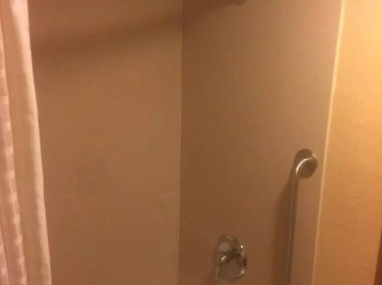 هتل Surestay By Best Western Kansas City Country Inn North