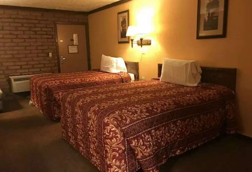 فندق Carthage Inn