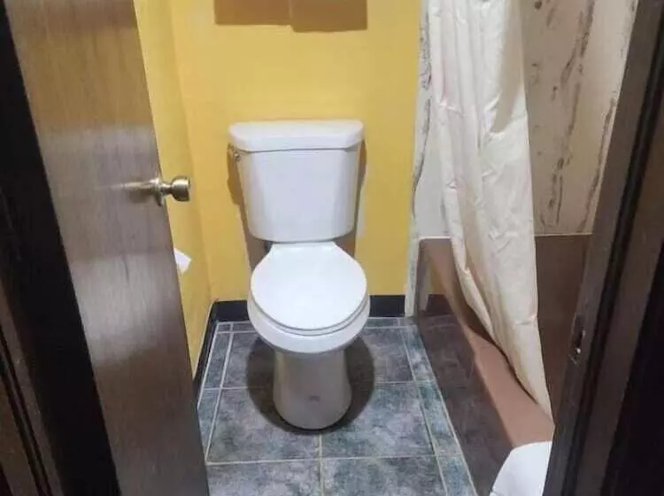 فندق Carthage Inn