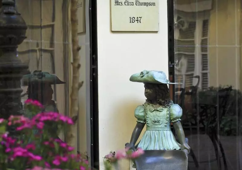 בית מלון כפרי Eliza Thompson House, Historic Inns Of Savannah Collection