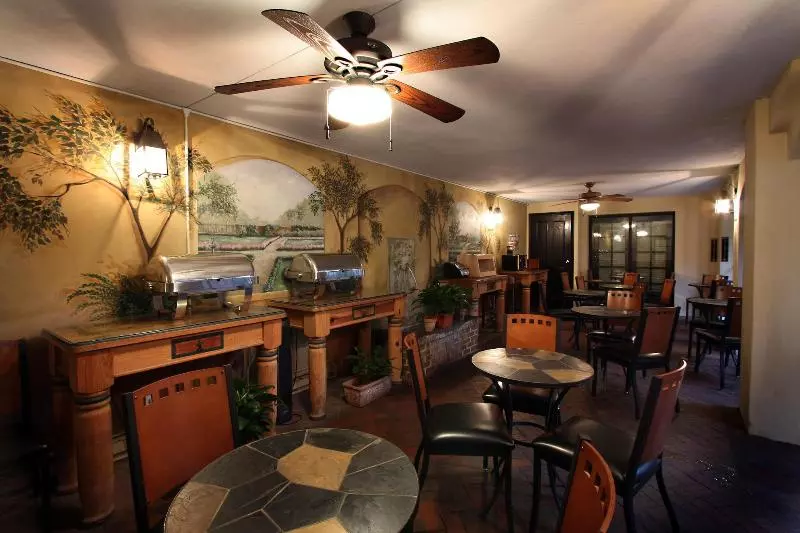 בית מלון כפרי Eliza Thompson House, Historic Inns Of Savannah Collection