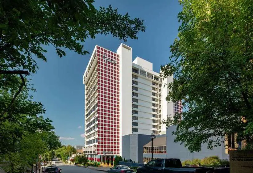 ホテル Graduate By Hilton Fayetteville Ar