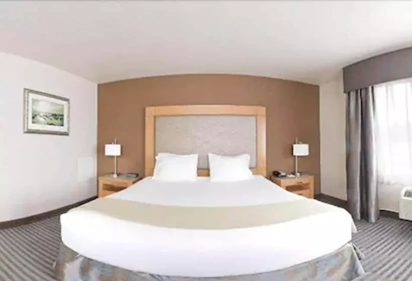 Szálloda Holiday Inn Express Monterey Cannery Row, An Ihg