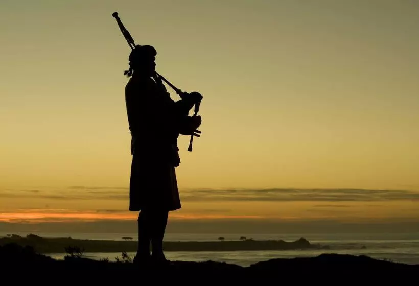 酒店 Inn at Spanish Bay