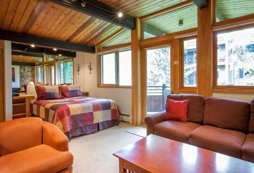 Hotel Laurelwood Condominiums, A Destination Residence