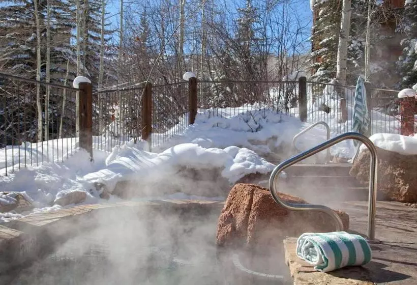 Hotel Laurelwood Condominiums, A Destination Residence