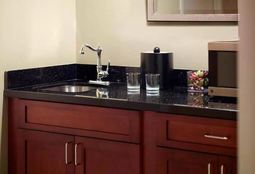 فندق New Orleans Marriott Metairie At Lakeway